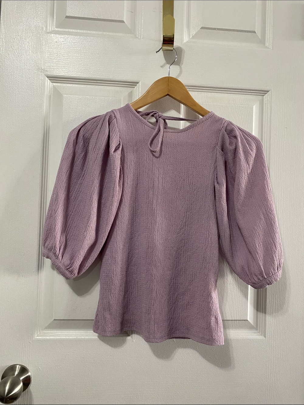 H&M Lavender Crinkled Puff Sleeve Open Back Top XS EUC